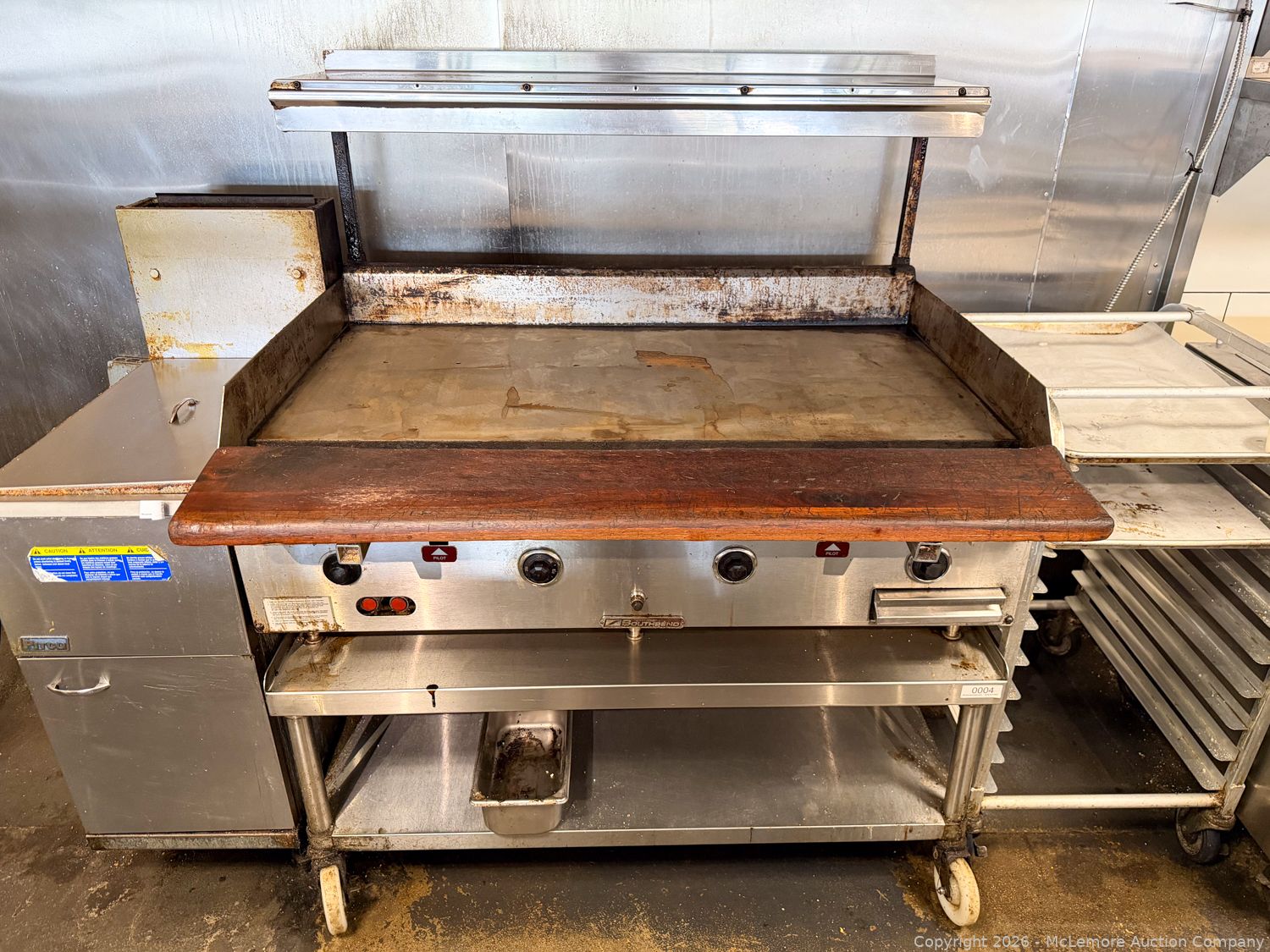 Southbend HDG-48 griddle on an equipment stand at the Grilled Cheeserie liquidation